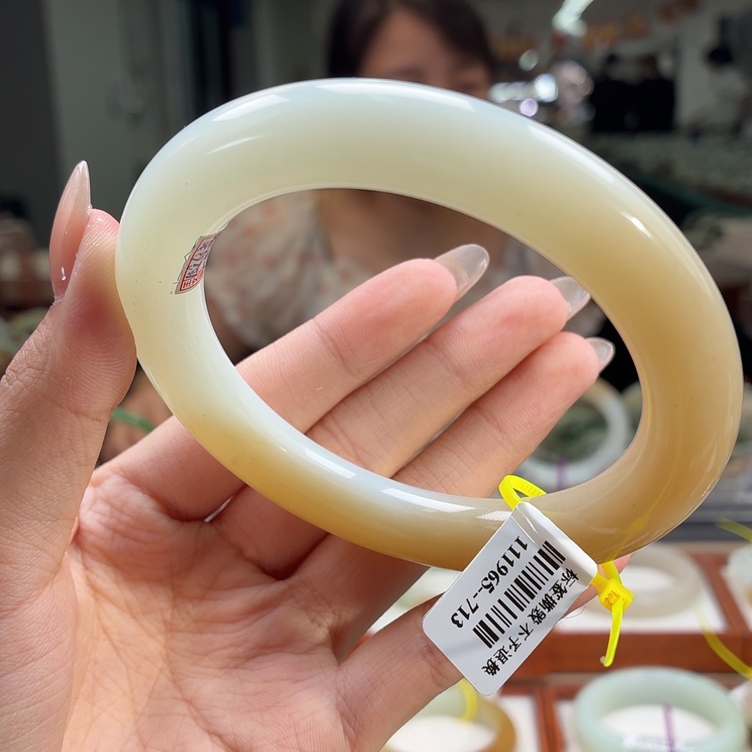 和田玉手镯未镶嵌63