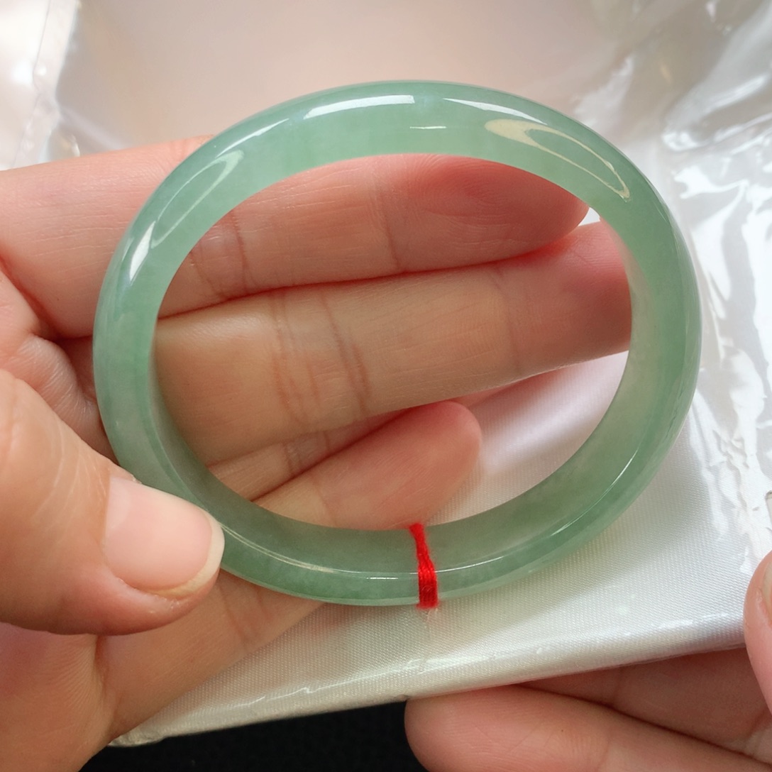 翡翠手镯未镶嵌53贵妃