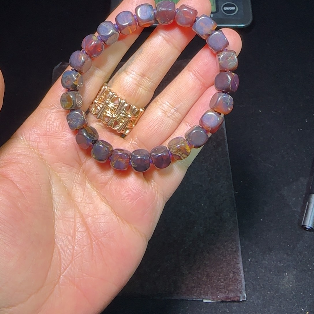 琥珀未镶嵌裸石琥珀