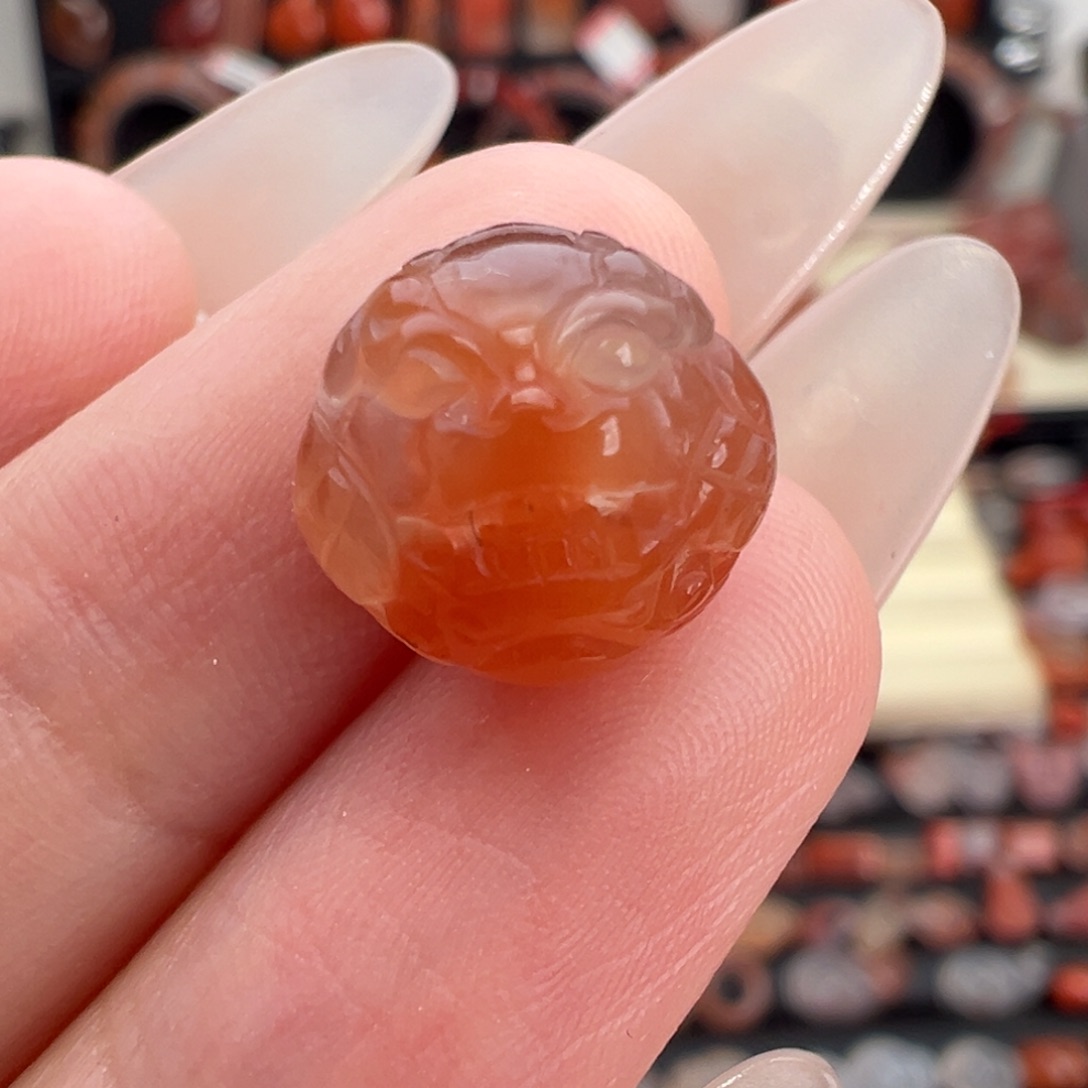 南红玛瑙未镶嵌颈饰貔貅圆珠