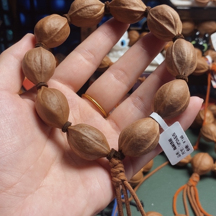 手串/手链橄榄核梅林铁18/26左右