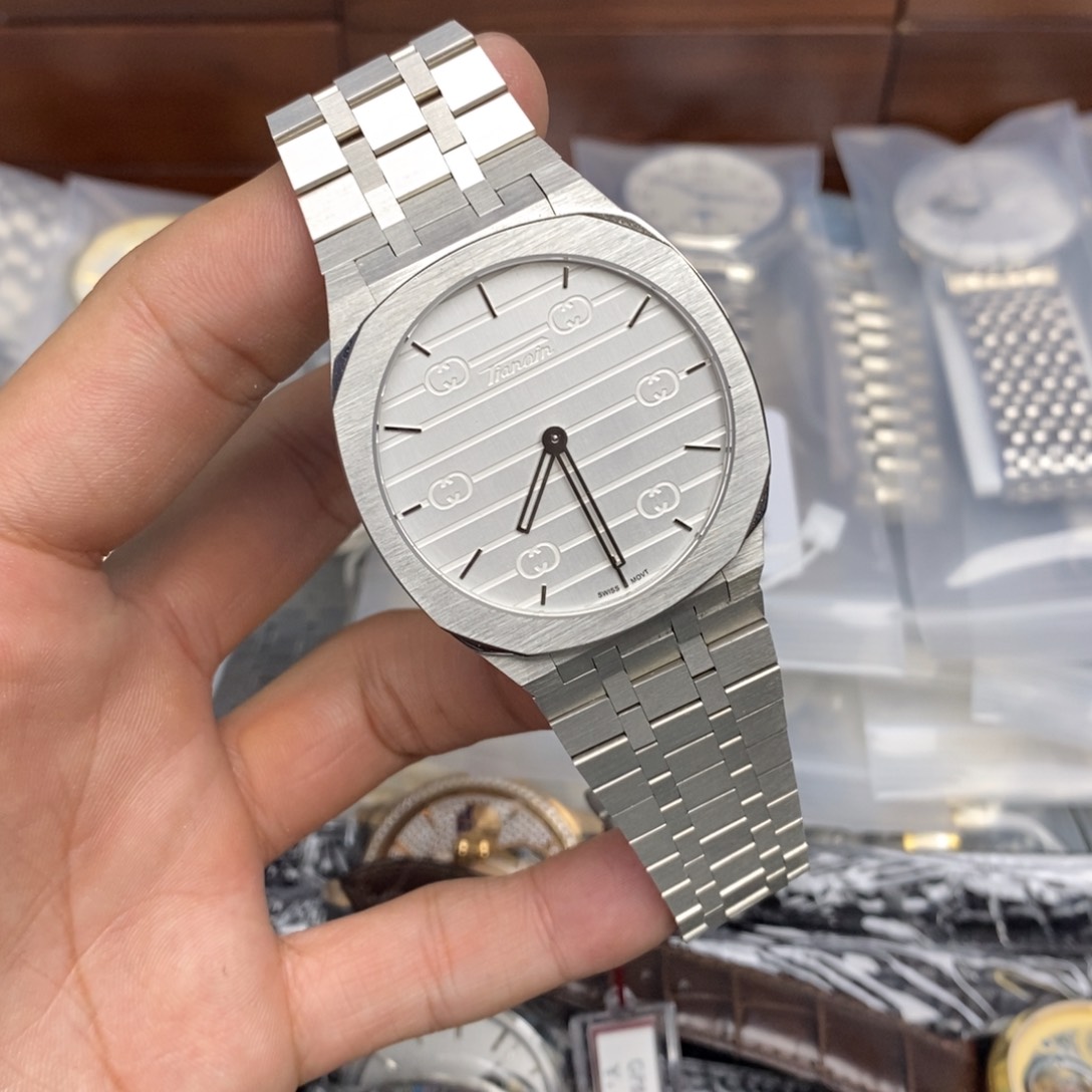 精钢孤品闪电购手表一个