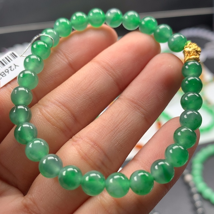 翡翠手镯未镶嵌卡