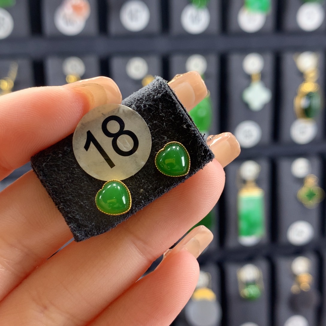 和田玉耳饰18K金镶嵌