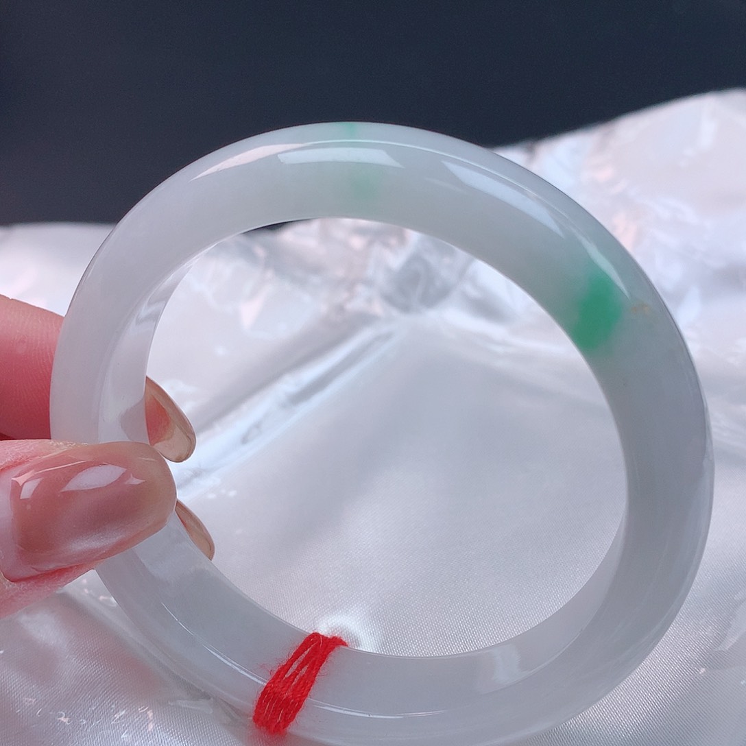 【闪购商品】未镶嵌手镯翡翠54+