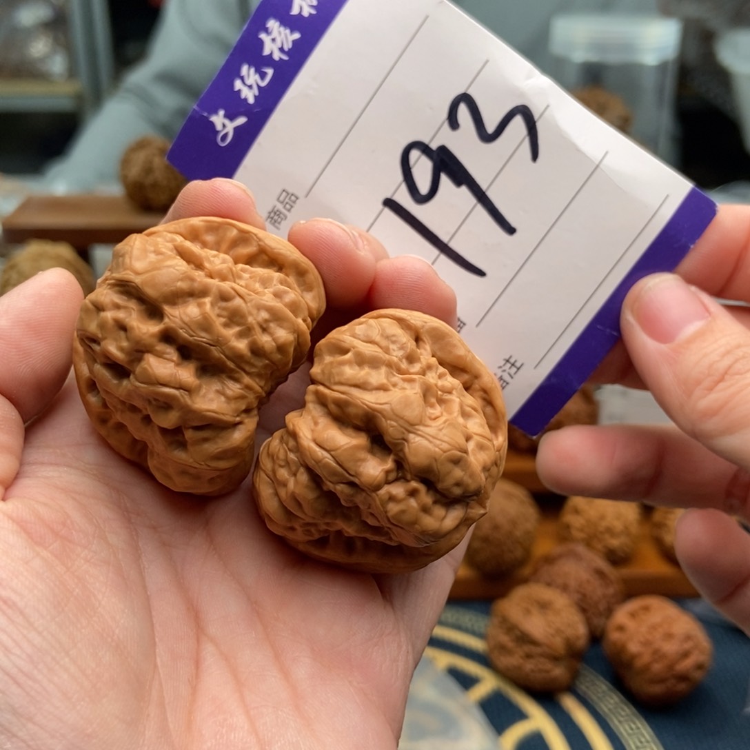 文玩核桃吊坠40蛤蟆头