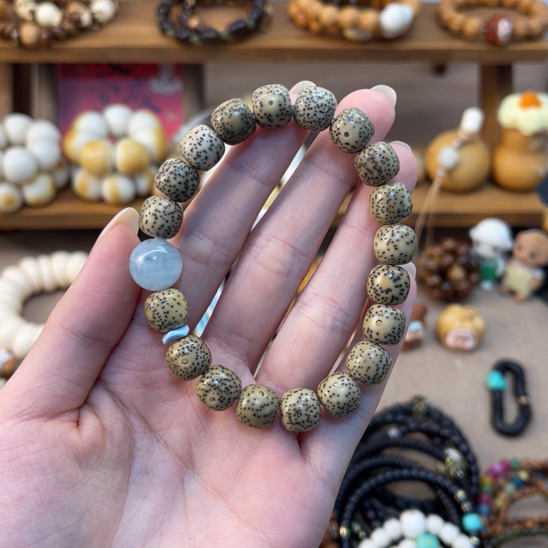 一***蒽手串星月菩提老型搭配圆珠