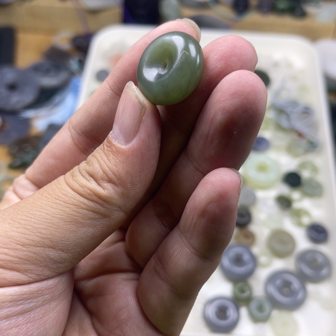 手链未镶嵌南红玛瑙有瑕