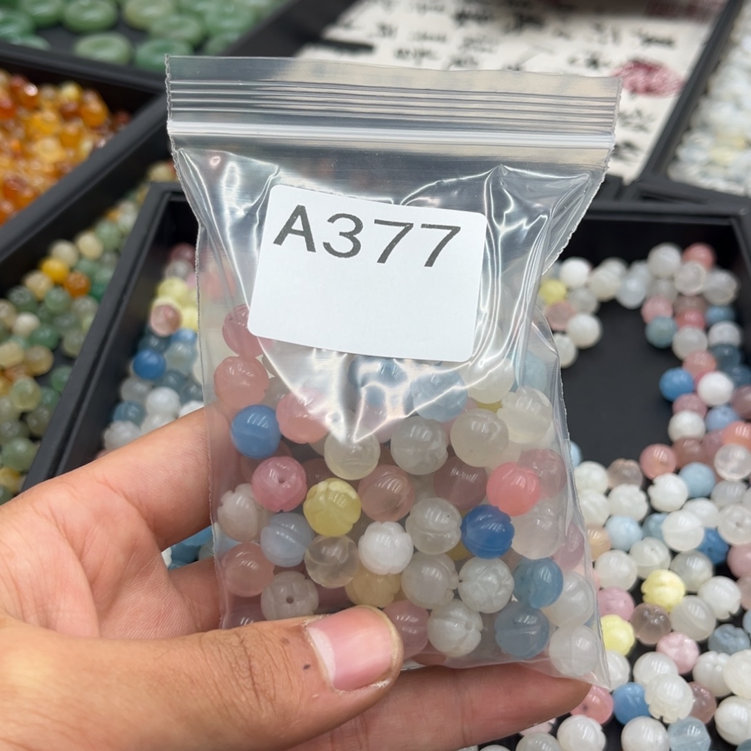 如***一玛瑙/玉髓合金颈饰