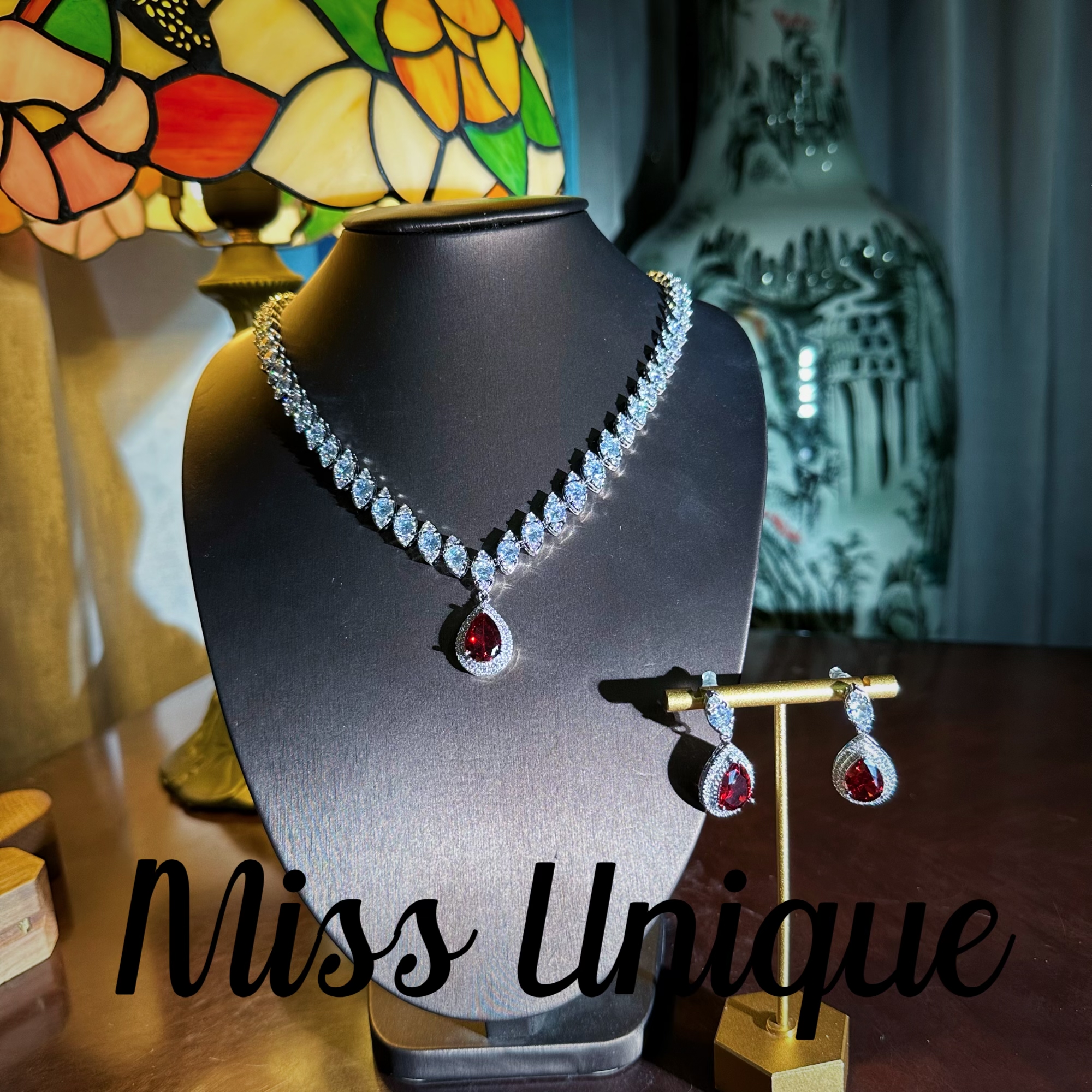    E8606苏富比红色水滴项链套装