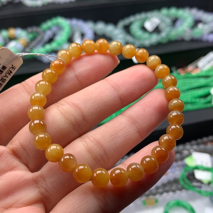 翡翠手镯未镶嵌卡