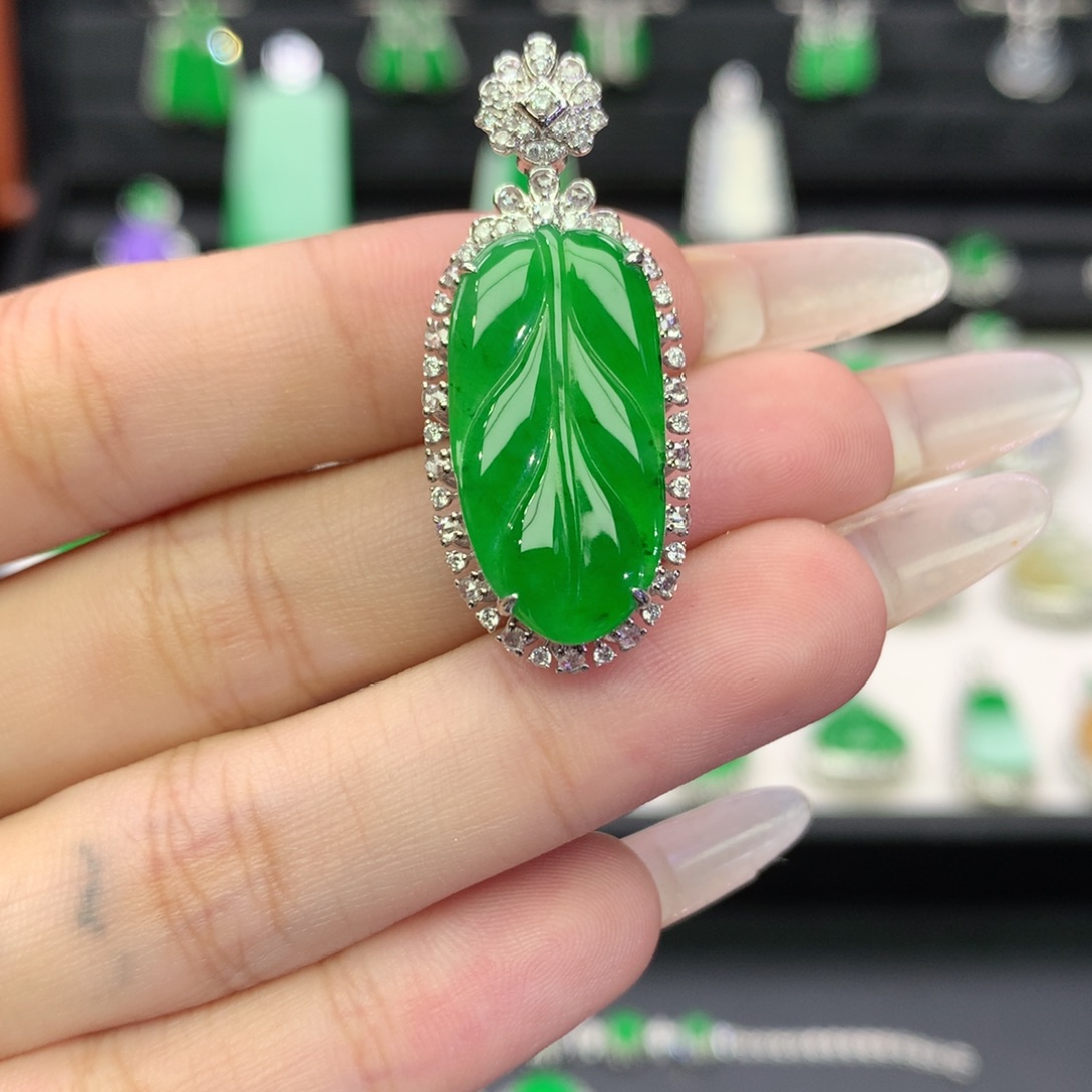 翡翠18K金镶嵌吊坠(不含链)