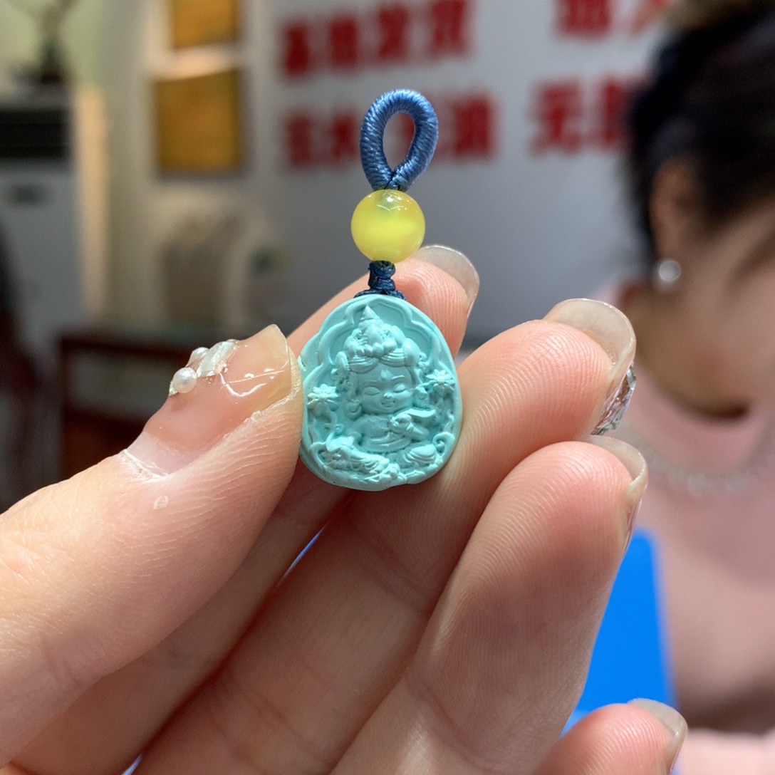 绿松石配饰未镶嵌