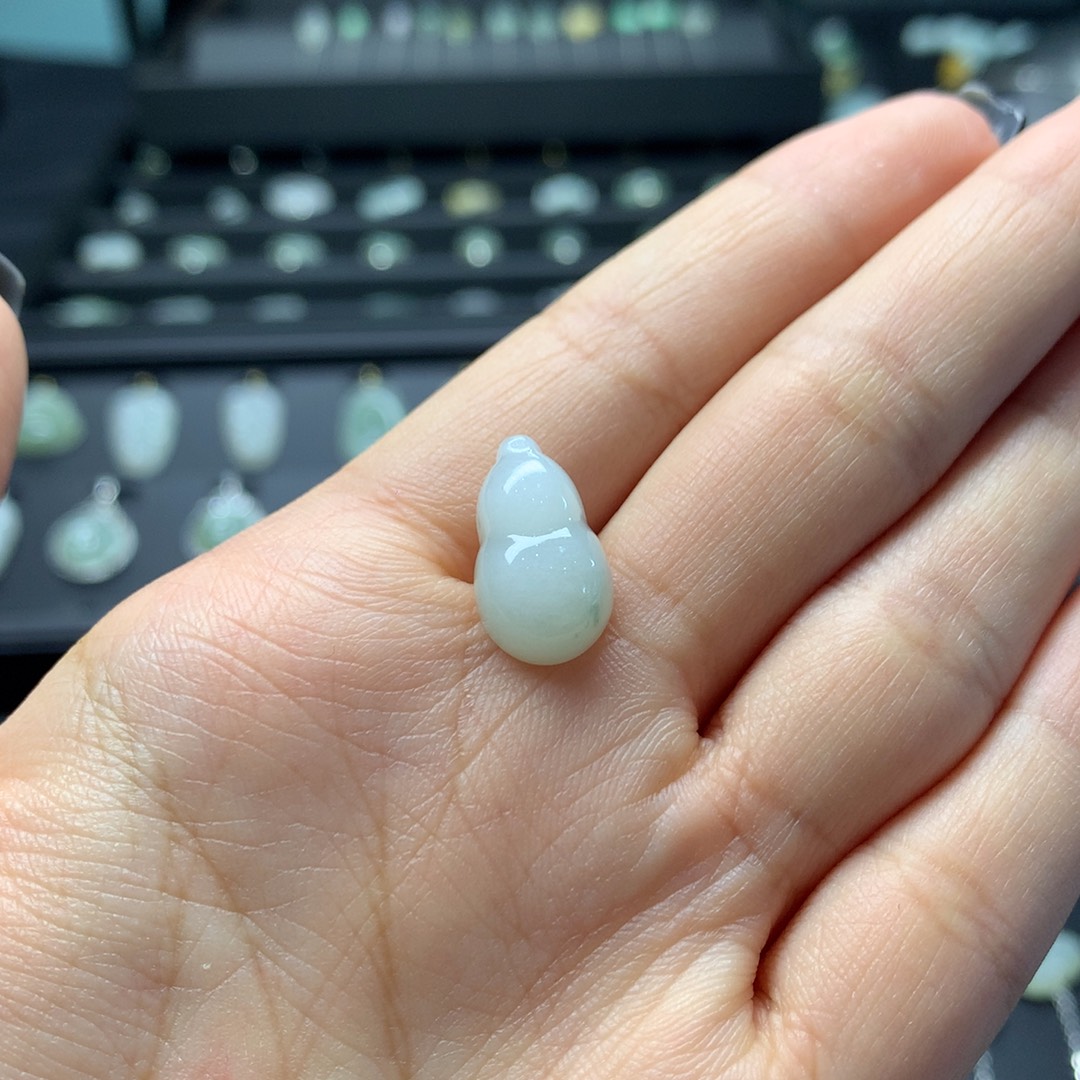 翡翠裸石葫芦细糯