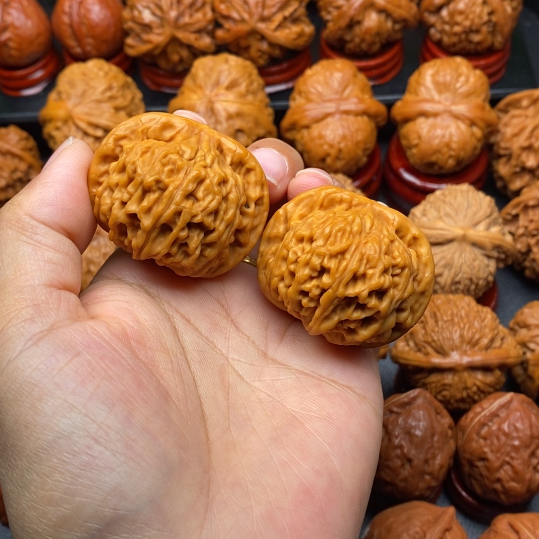 文玩核桃把件41天地