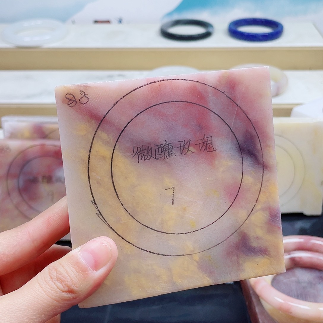 石英质玉手镯未镶嵌定制