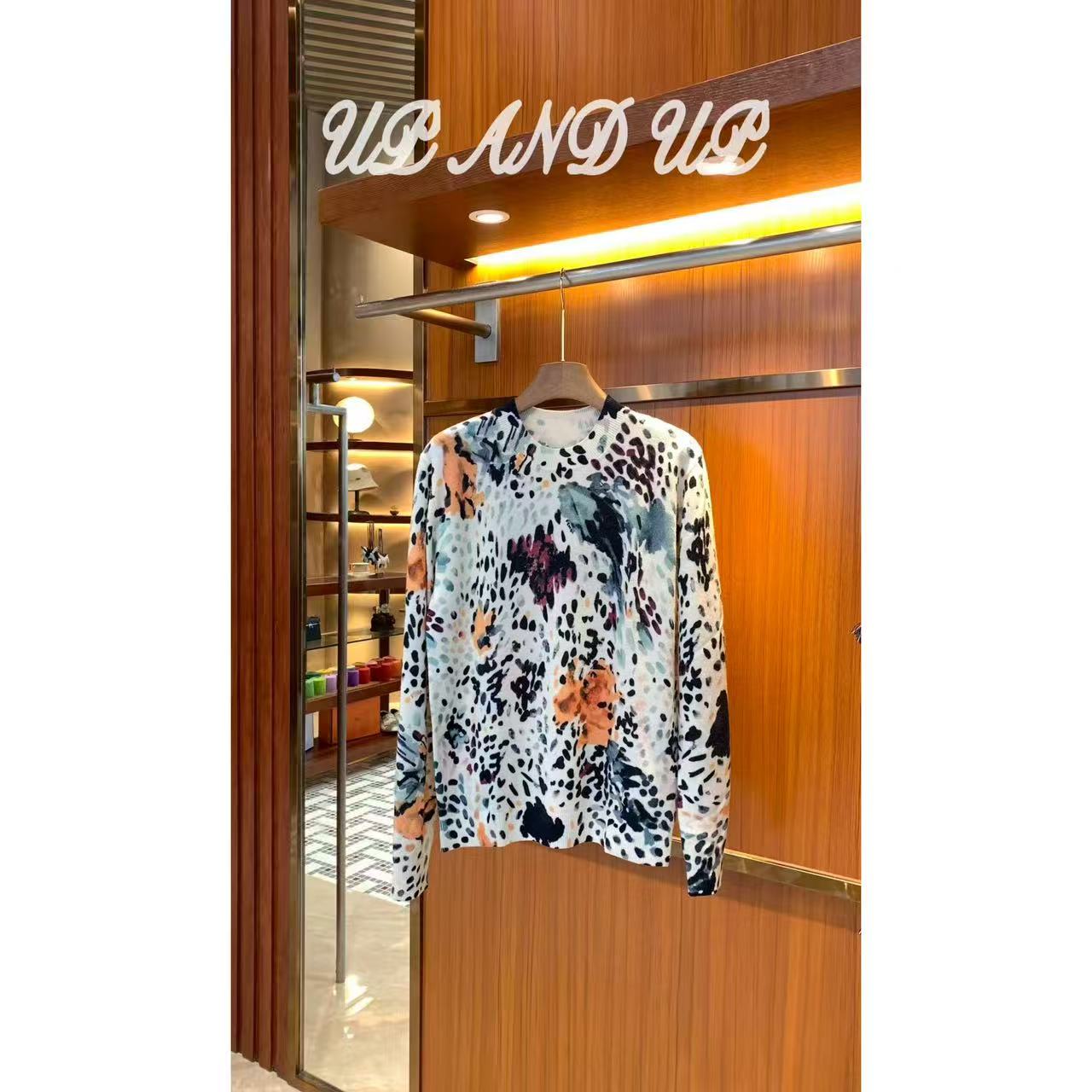 轻奢高级圆领 多色印花豹纹显瘦百搭针织毛衣