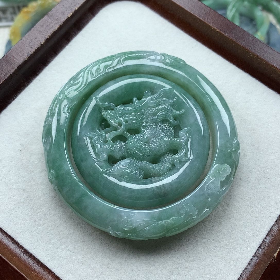 未镶嵌手镯翡翠复古风格