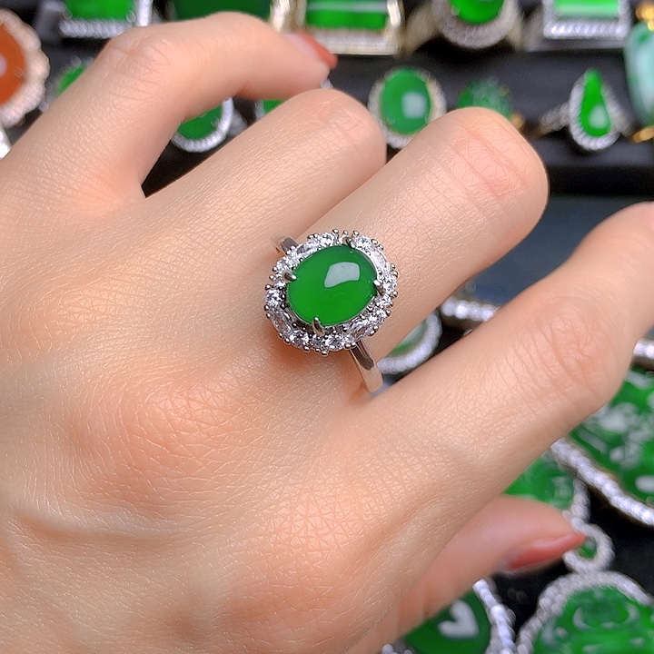 翡翠未镶嵌戒指戒指