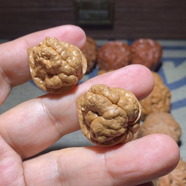 哦***哦把件文玩核桃核桃