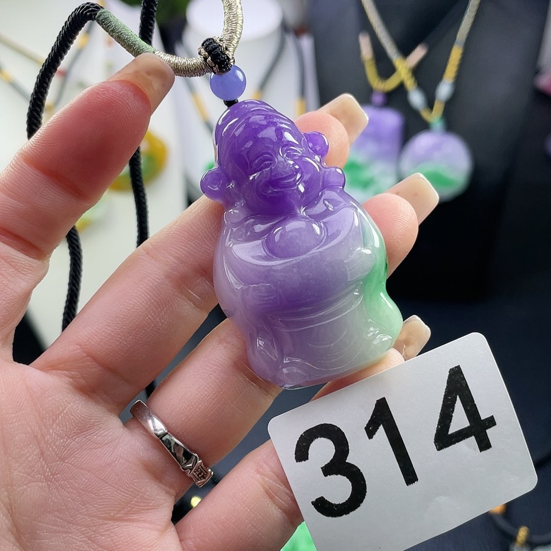 翡翠未镶嵌吊坠(赠链)