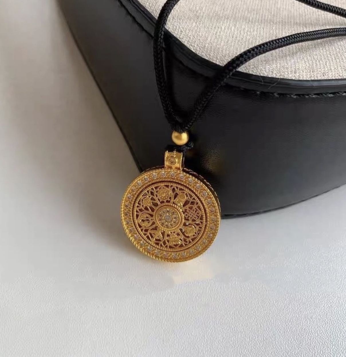【Z】经典镂空旋转八宝罗盘吊坠【SCD30】