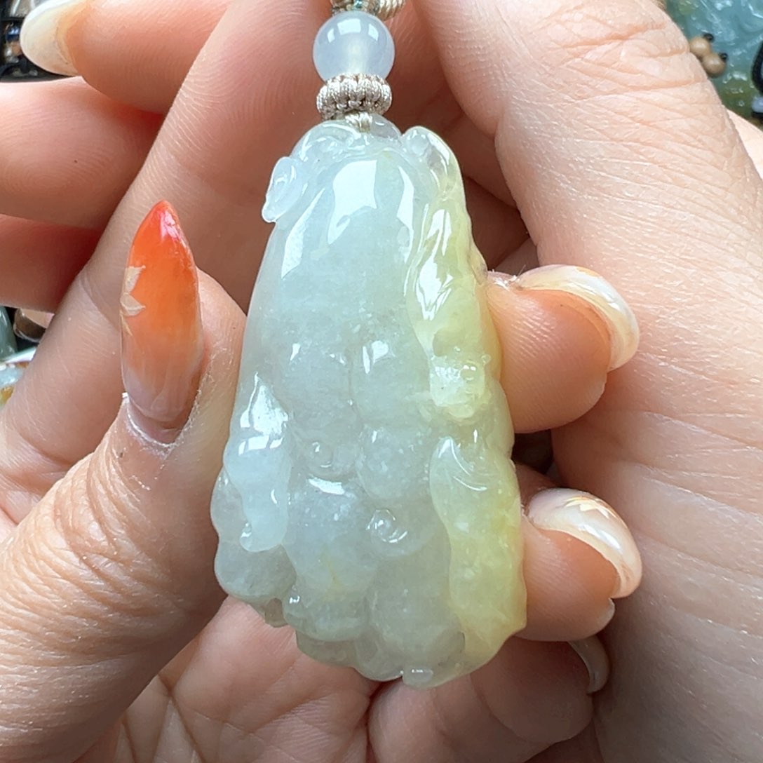 翡翠颈饰未镶嵌佛手瓜