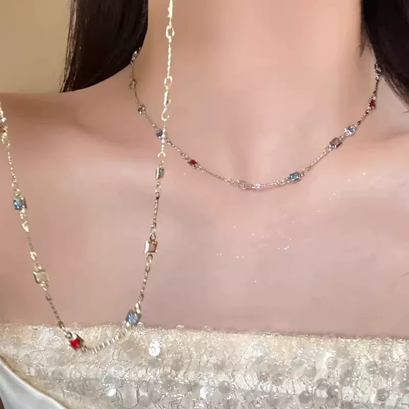 合金仿水晶吊坠 彩色水晶吊坠项链轻奢锁骨链方形项链配饰颈链