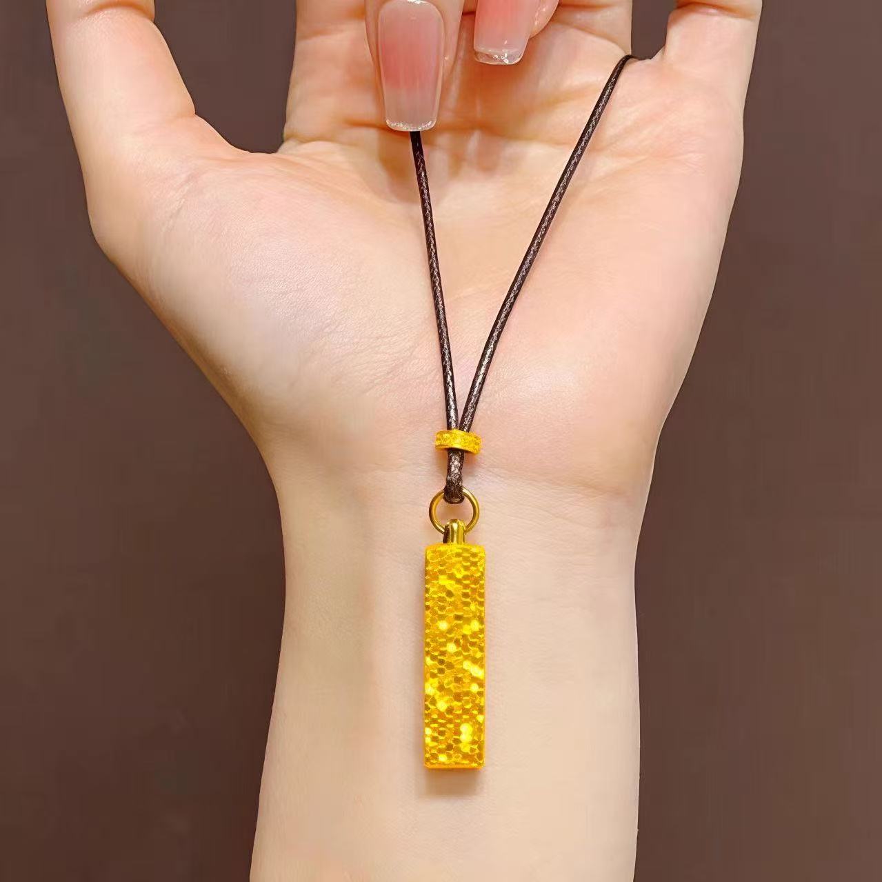 铜合金布艺吊坠 爆闪新款碎冰四方来财吊坠项链