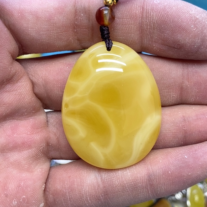蜜蜡裸石未镶嵌吊坠