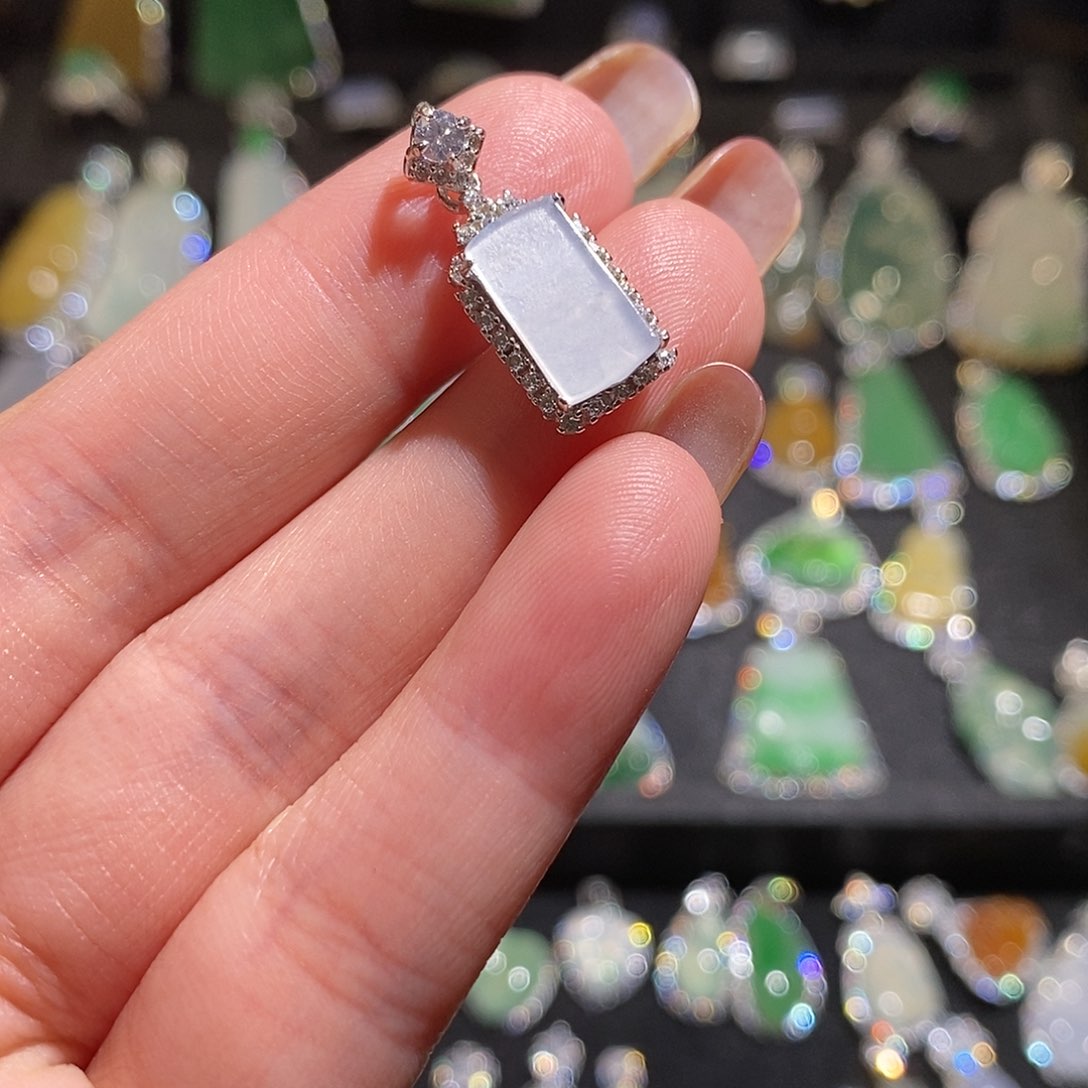 颈饰银S925镶嵌翡翠天然翡翠