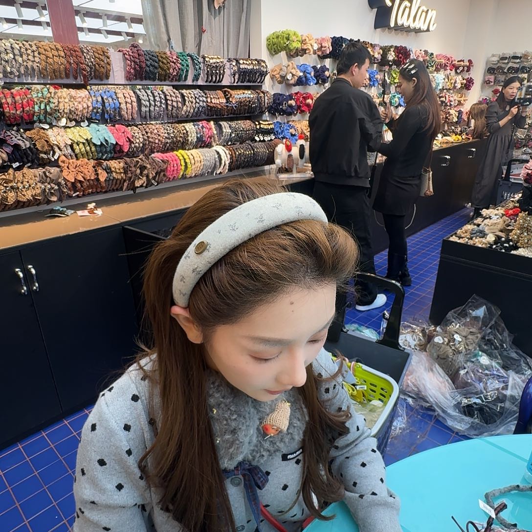 新款面米灰色发箍哦哦