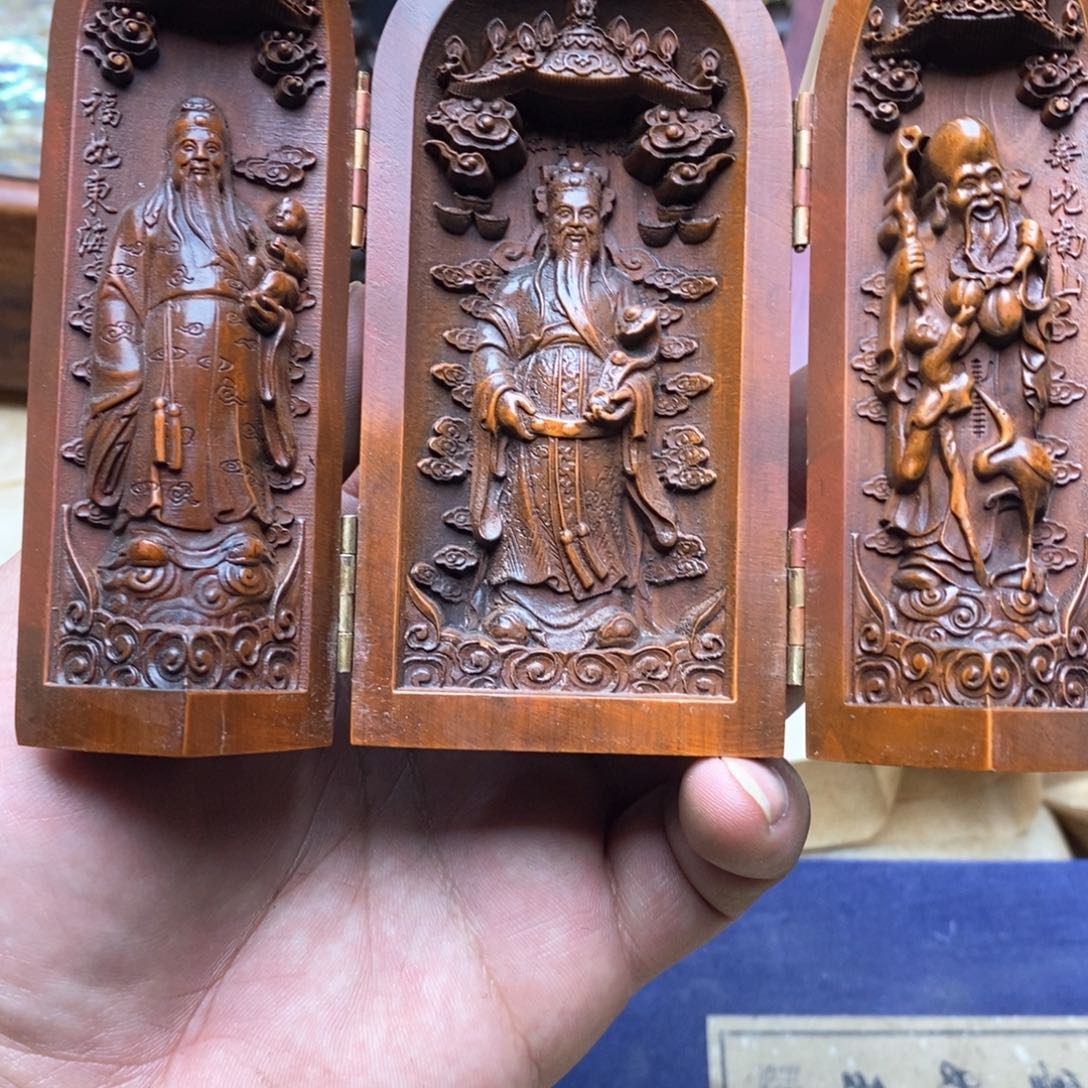 大叶紫檀（黑酸枝木类）