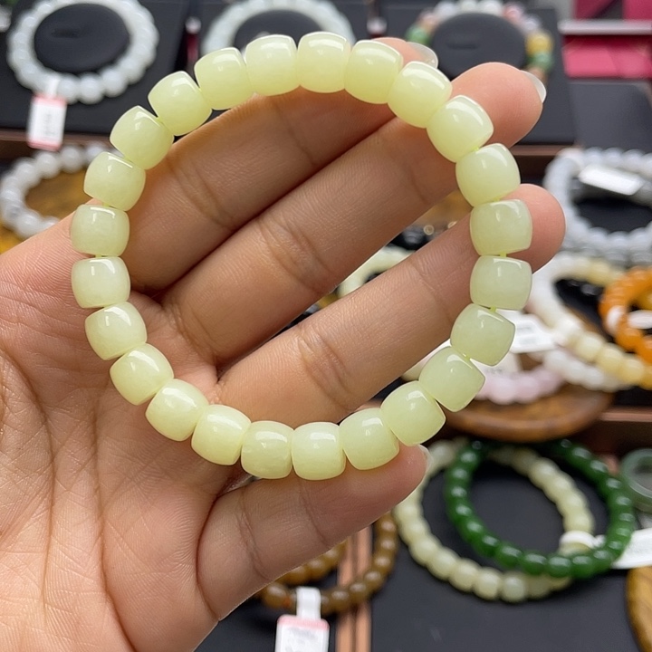 和田玉未镶嵌手串