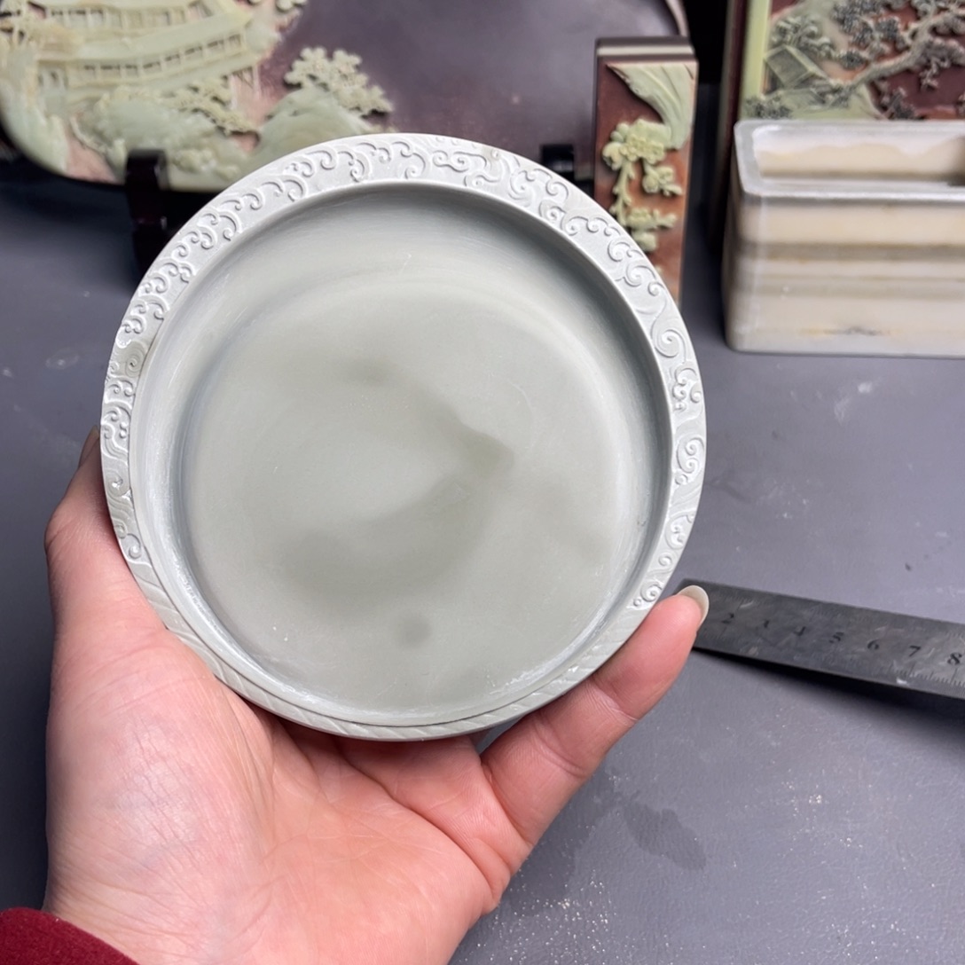 王***瑾易砚顶级白玉带砚台