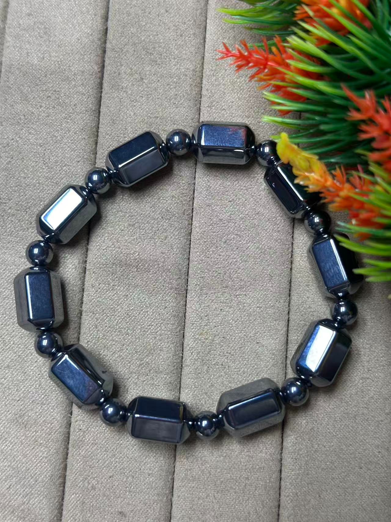 （陪伴的礼物）3668  精品时尚手串  多样性发其一