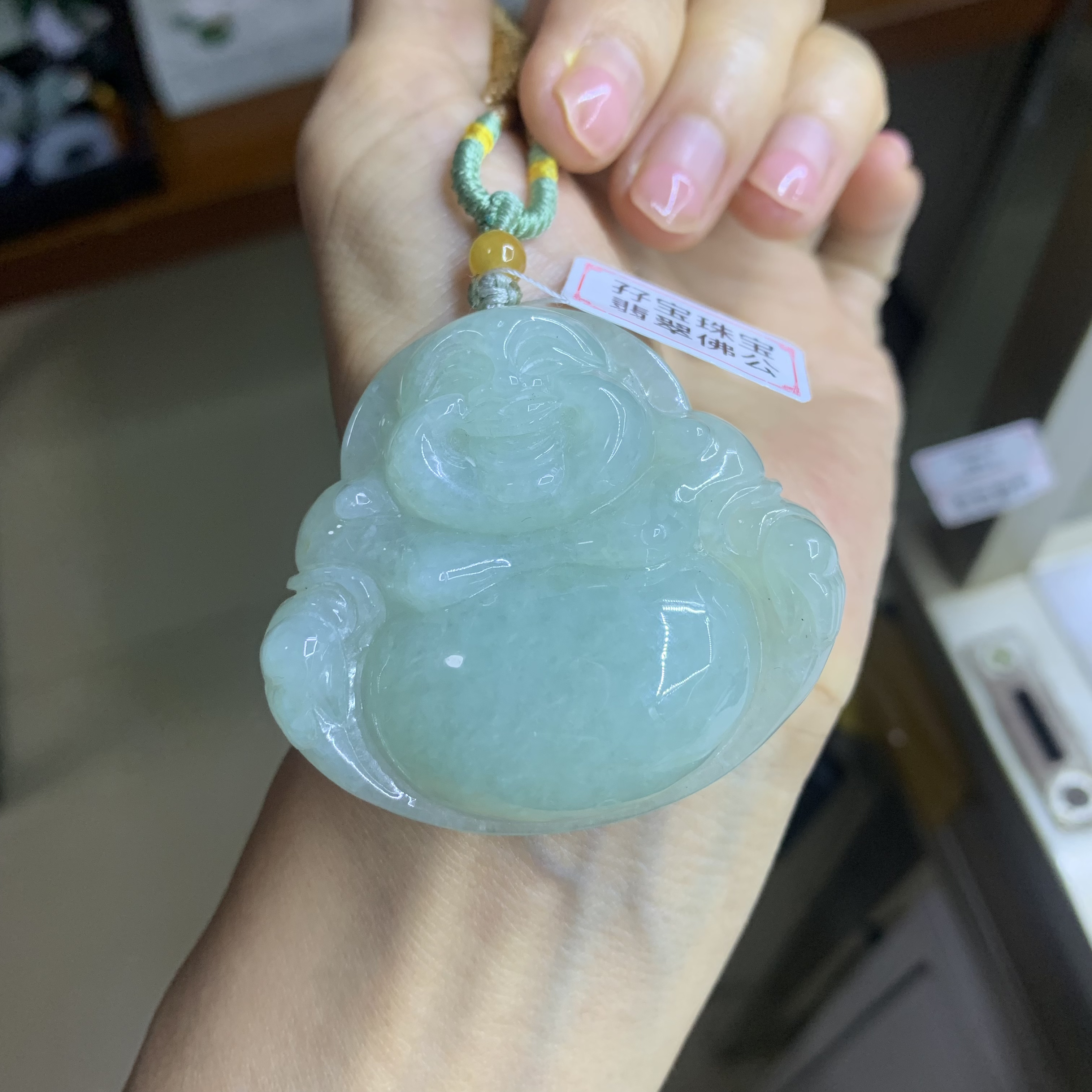 天然缅甸A货翡翠佛公浅绿个大饱满玉坠佛公无裂纯天然