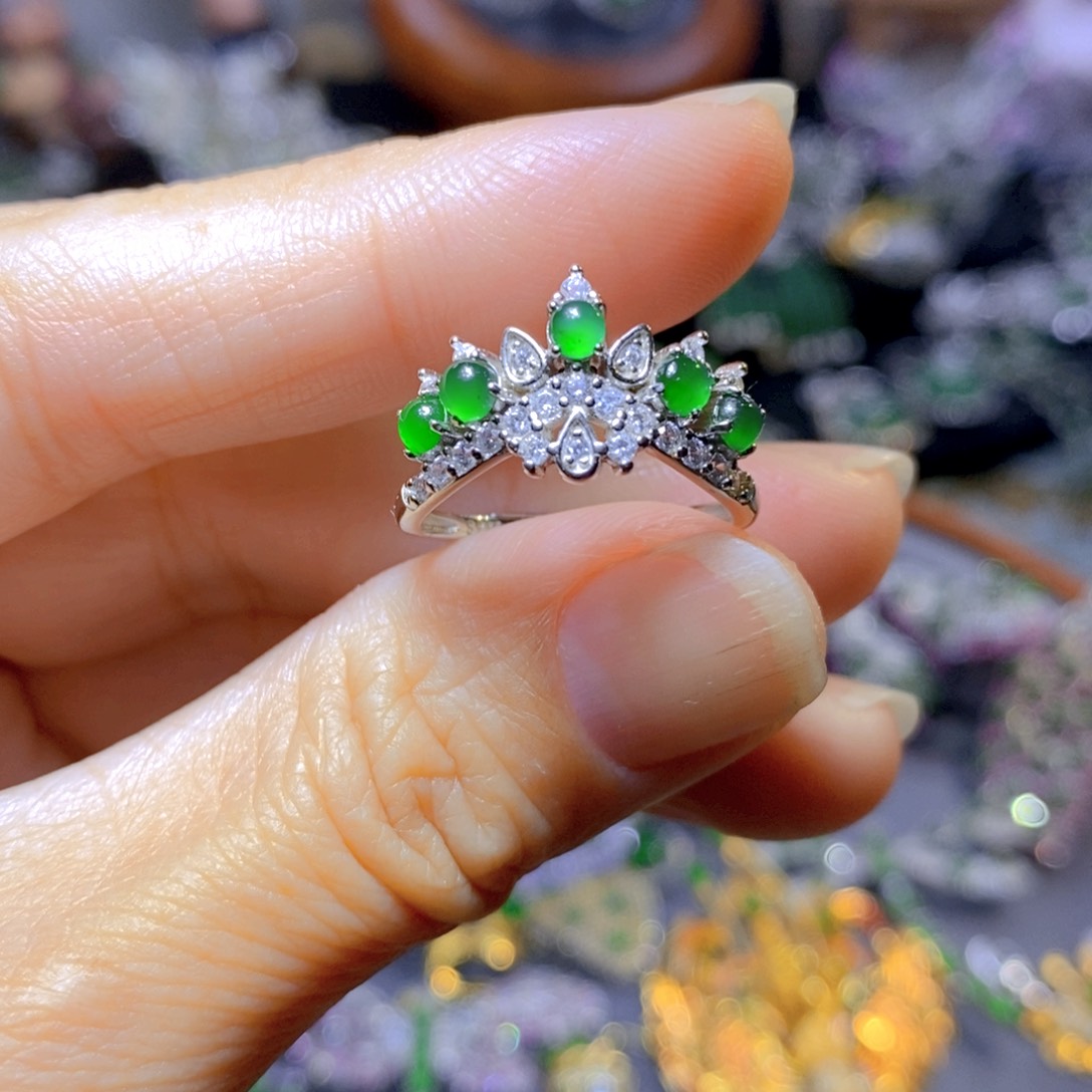 翡翠颈饰银S925镶嵌天然翡翠