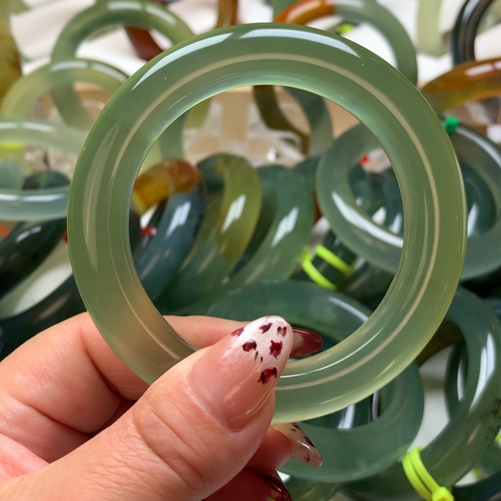 岫玉未镶嵌手镯56