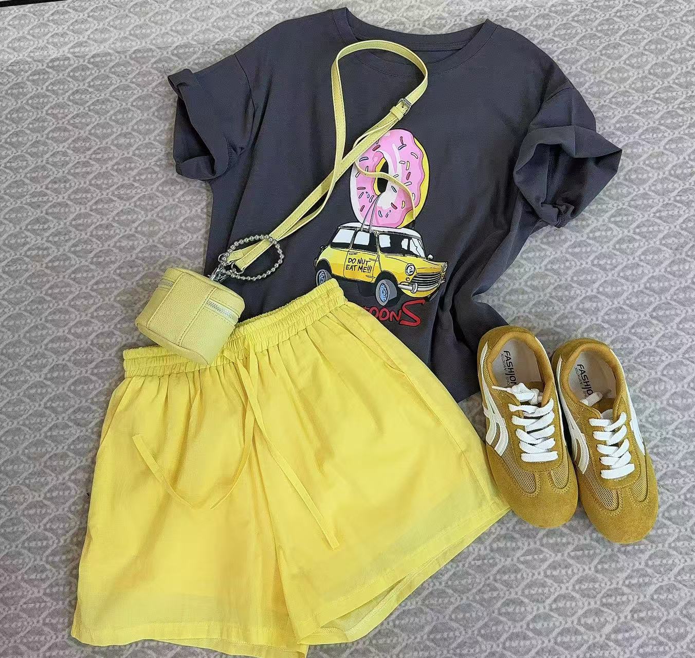 （前男友mini套装）甜甜圈首尔套装2025春夏短袖T恤女+黄色短裤C656