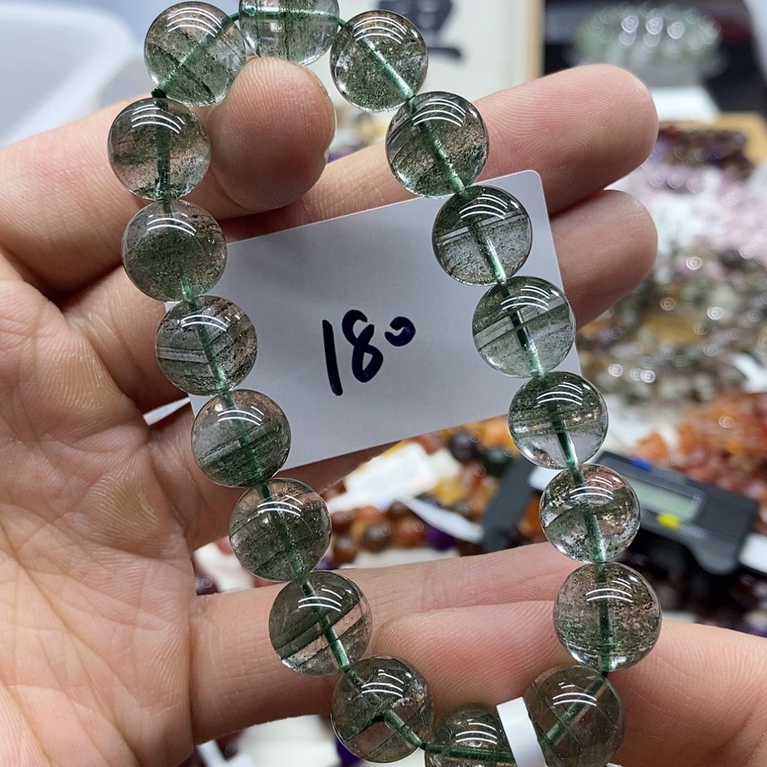 水晶手串未镶嵌天然