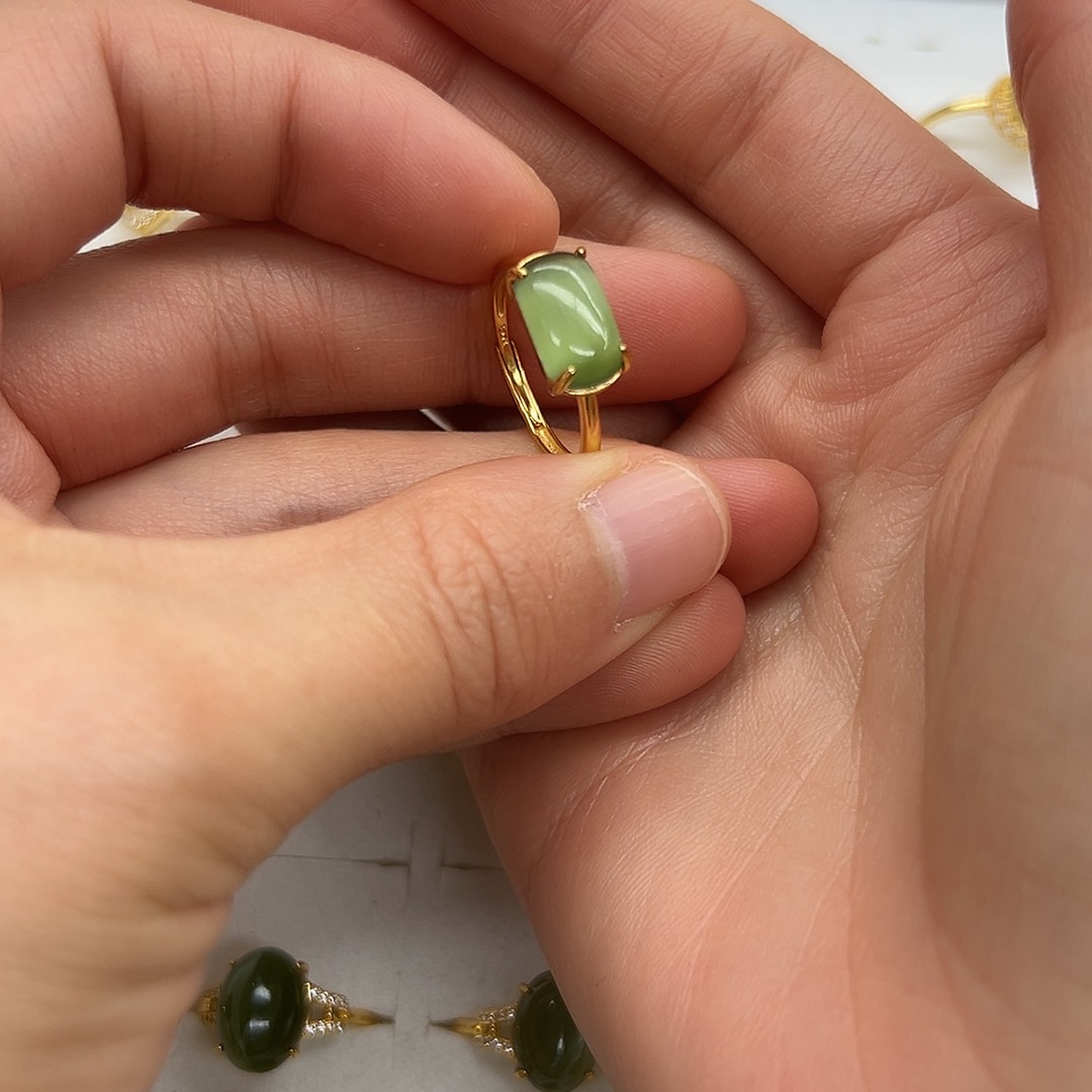 银S925镶嵌戒指和田玉为*、