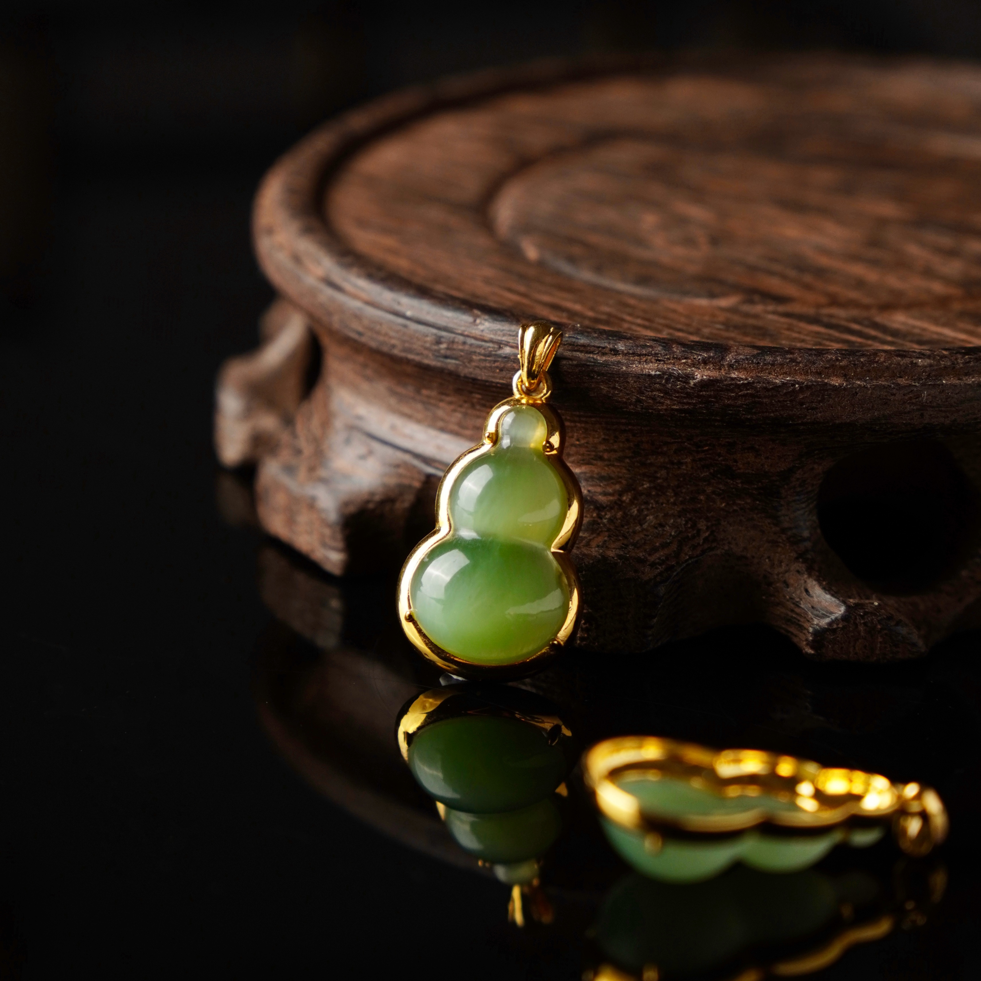 约21*13mm和田玉碧玉猫眼葫芦18K金镶嵌吊坠多样性发一