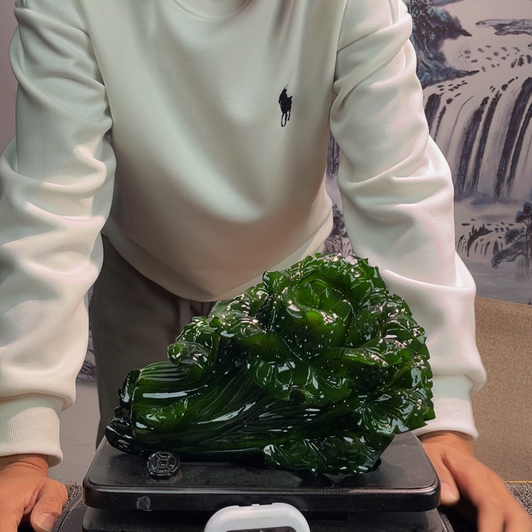 专***厢玉玉摆件绿色带底座