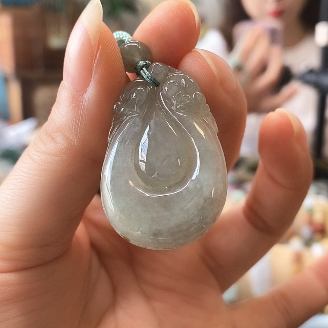 翡翠颈饰未镶嵌翡翠挂件