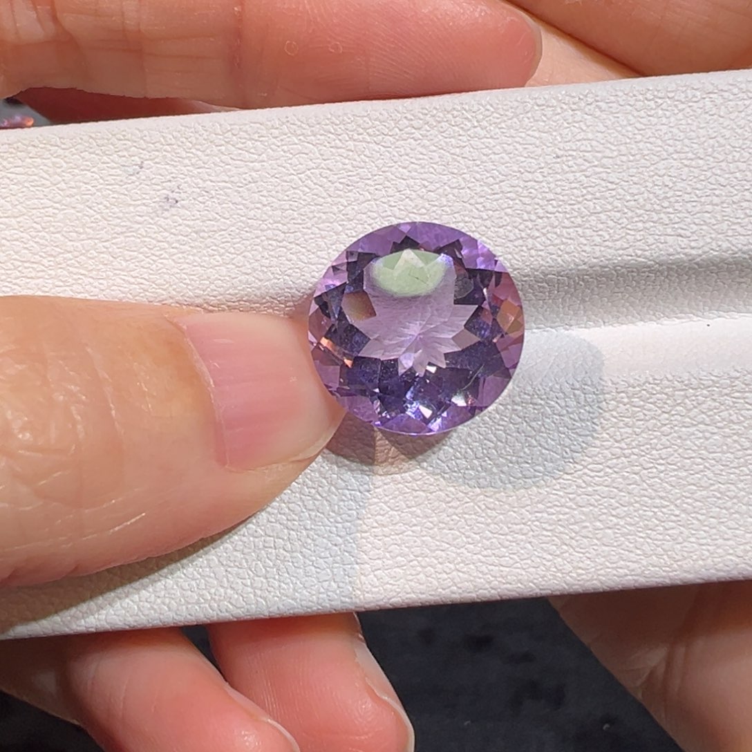 珠宝半成品紫晶未镶嵌9.2ct不退换