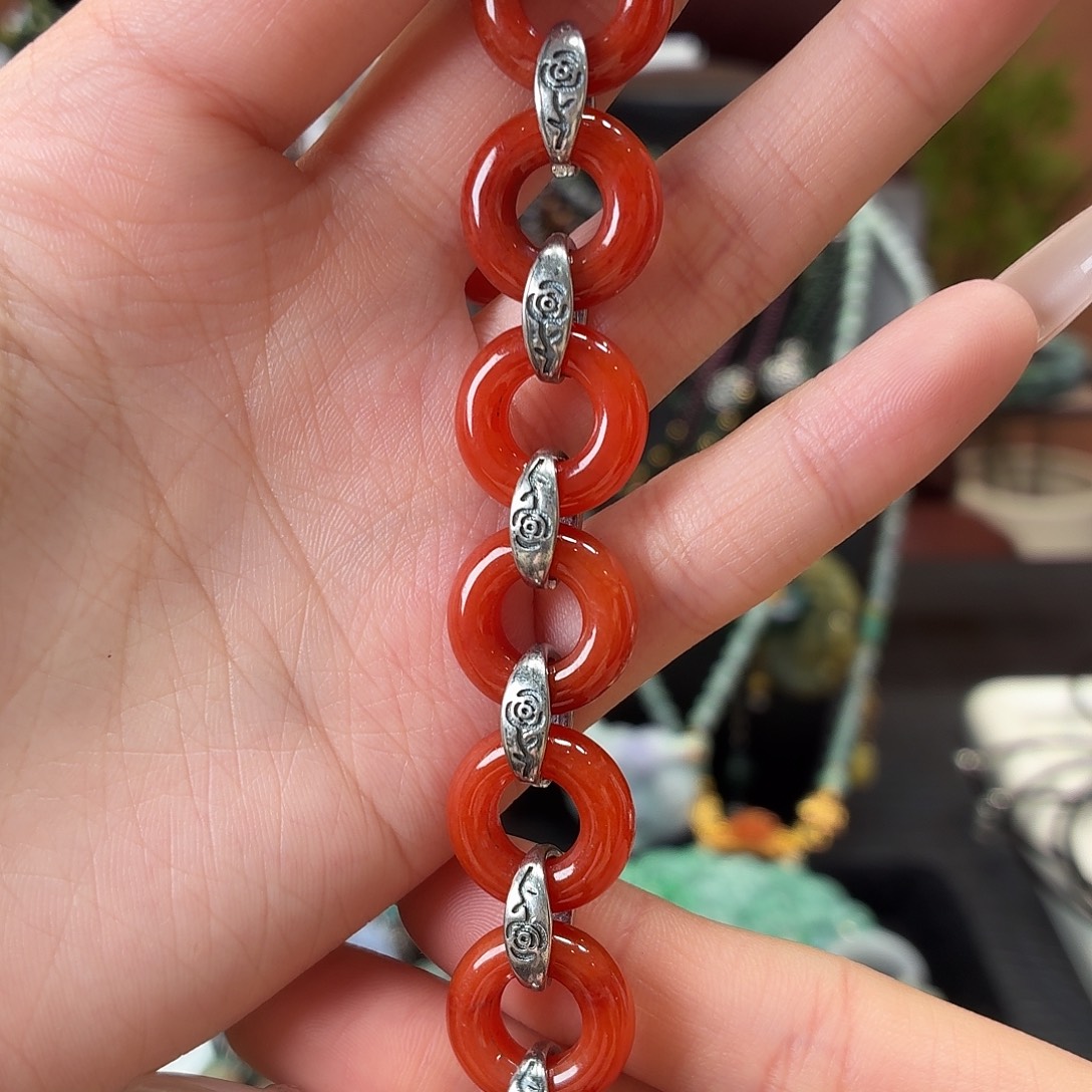 翡翠未镶嵌耳饰手串