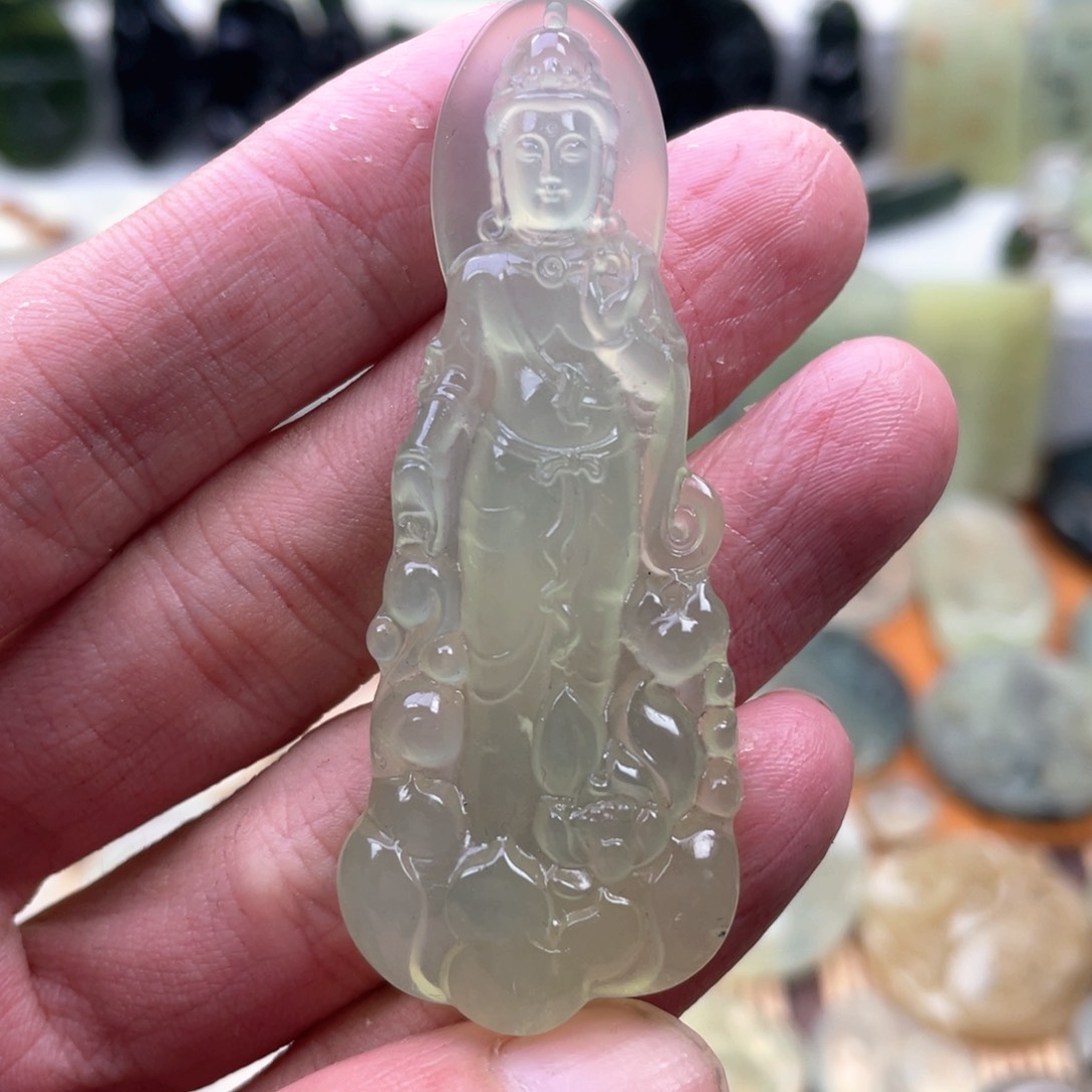 蛇纹石玉颈饰未镶嵌站观音