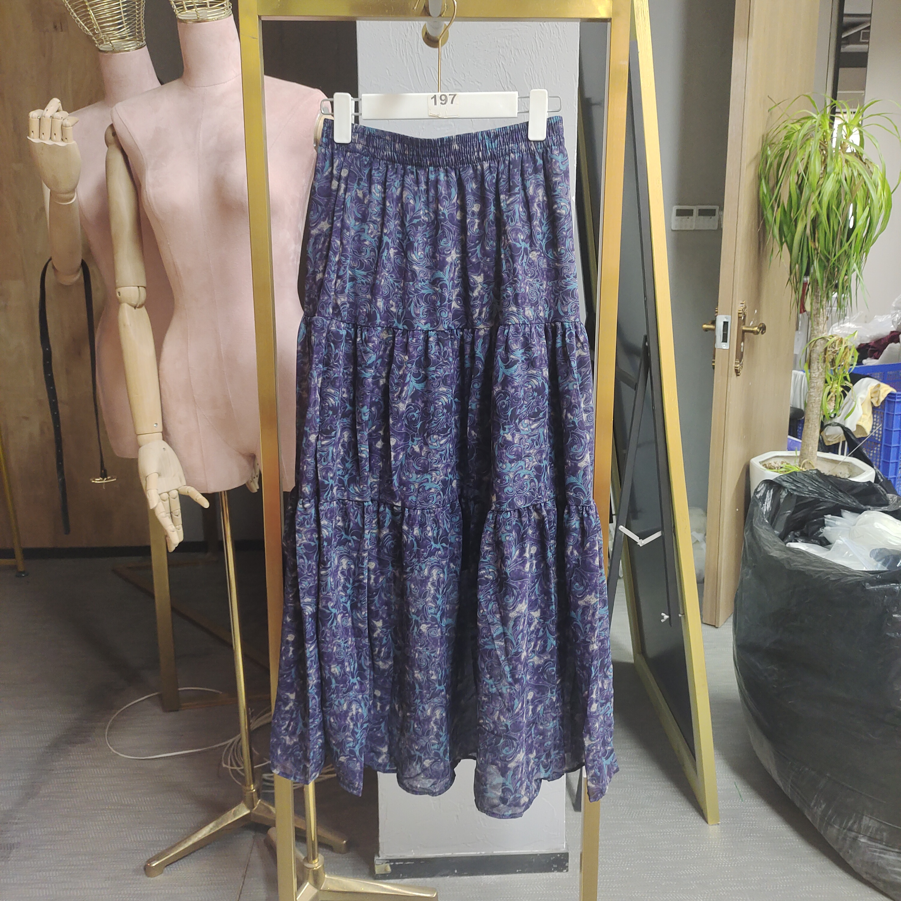 ANYUMO/安妤茉5011碎花印花半身裙松紧腰A字显瘦时尚气质女