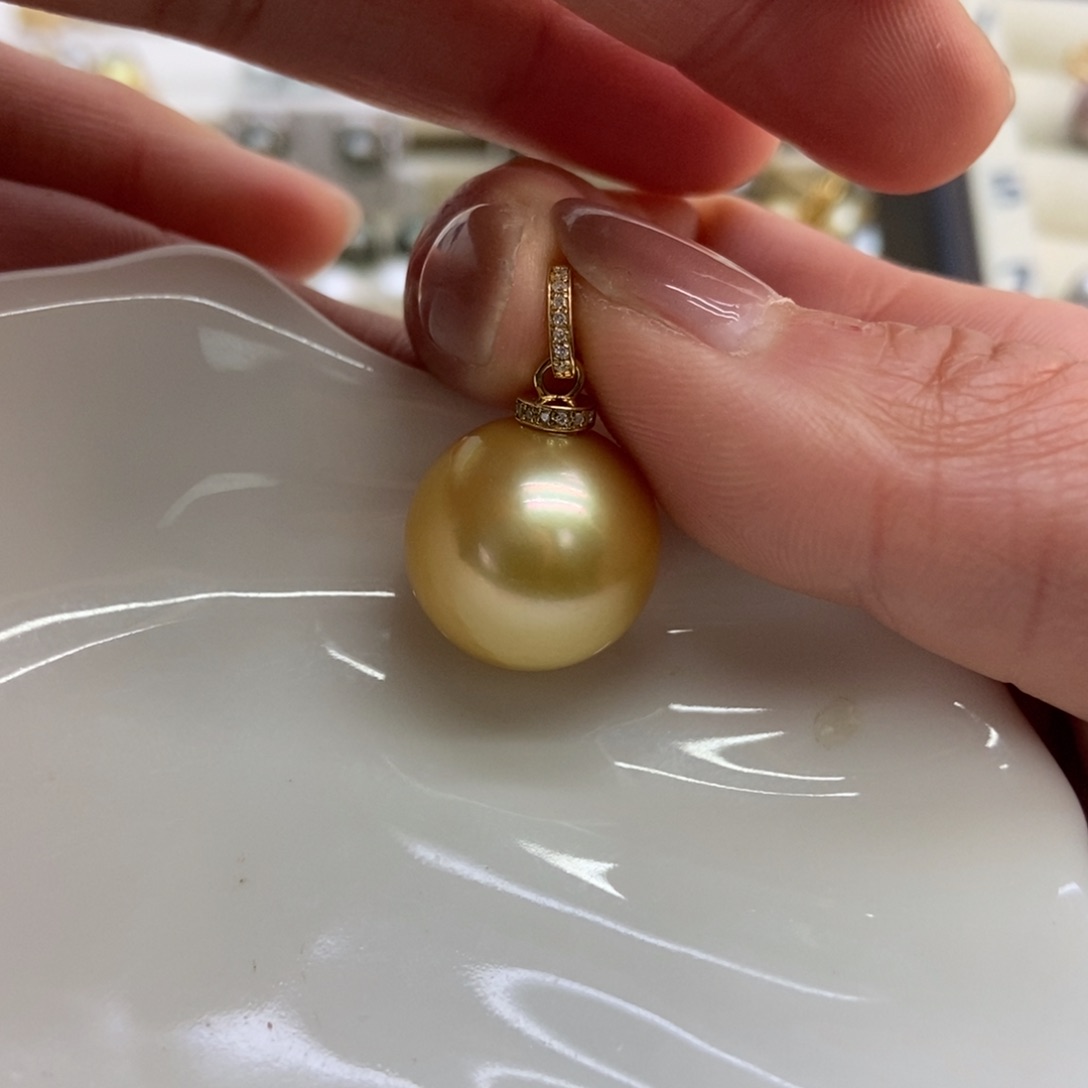 海水珍珠吊坠(不含链)18K金镶嵌